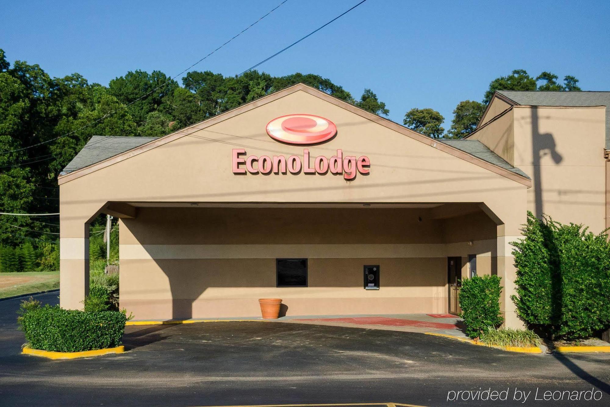 Lodge Econo *